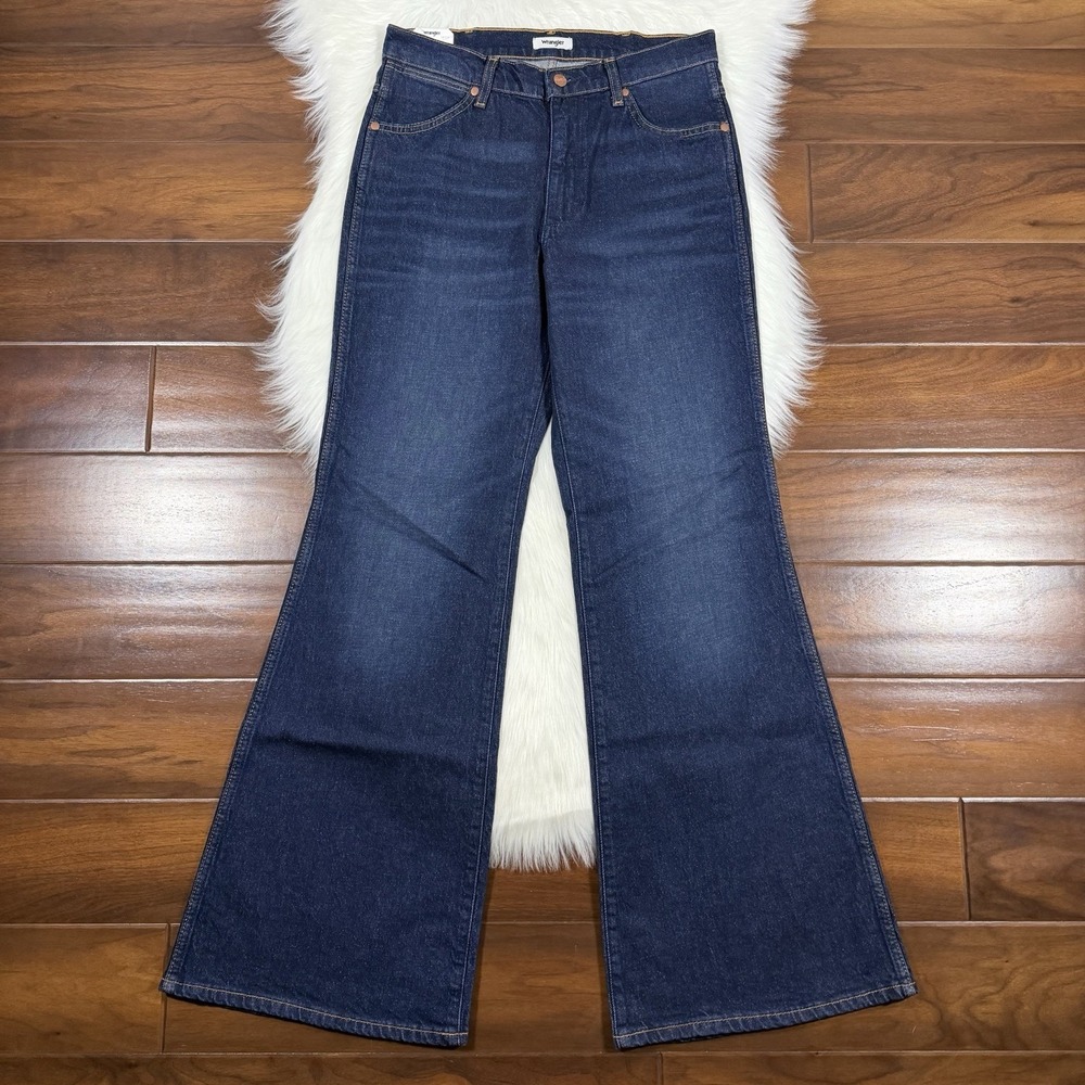Wrangler Women's Size 29 X 32 High Rise 70's Flare Denim Jeans Dallas Dark Wash